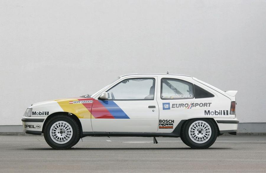  Opel Kadett E 1984 года  (фото 15 из 22)